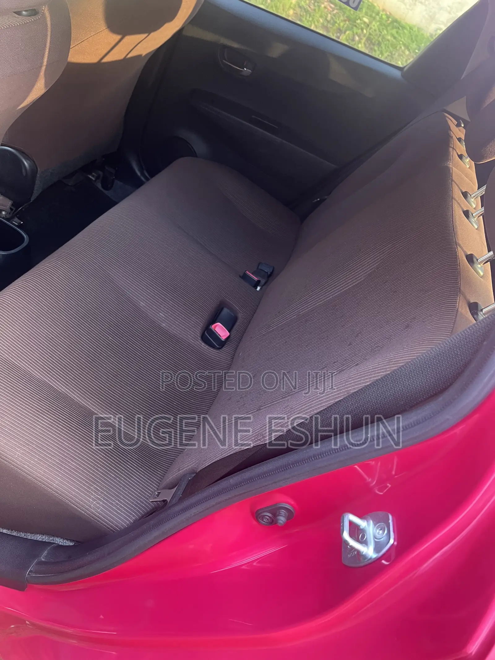Toyota Vitz 2012 Pink