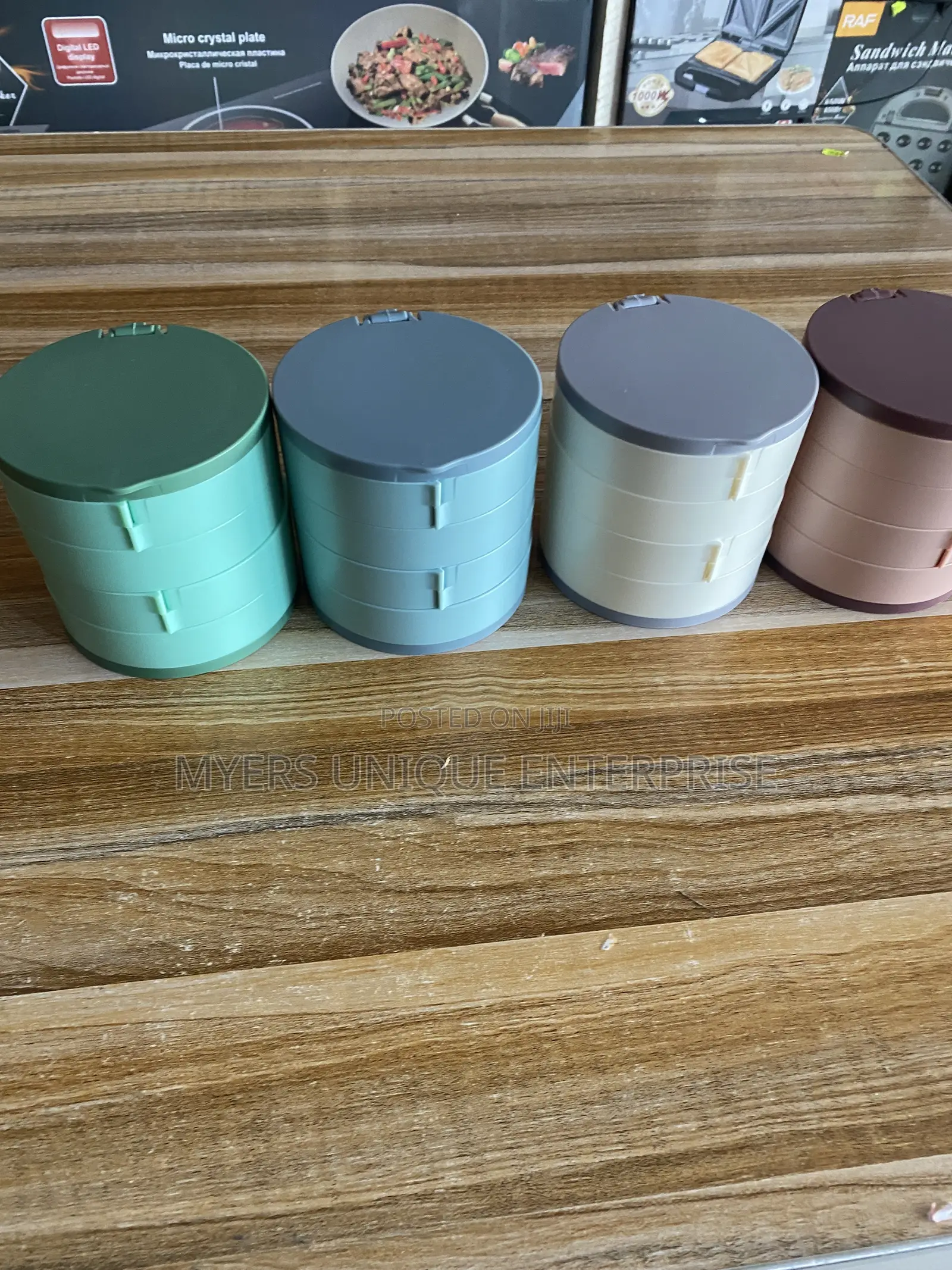 Rotating Jewelry Organizer Box
