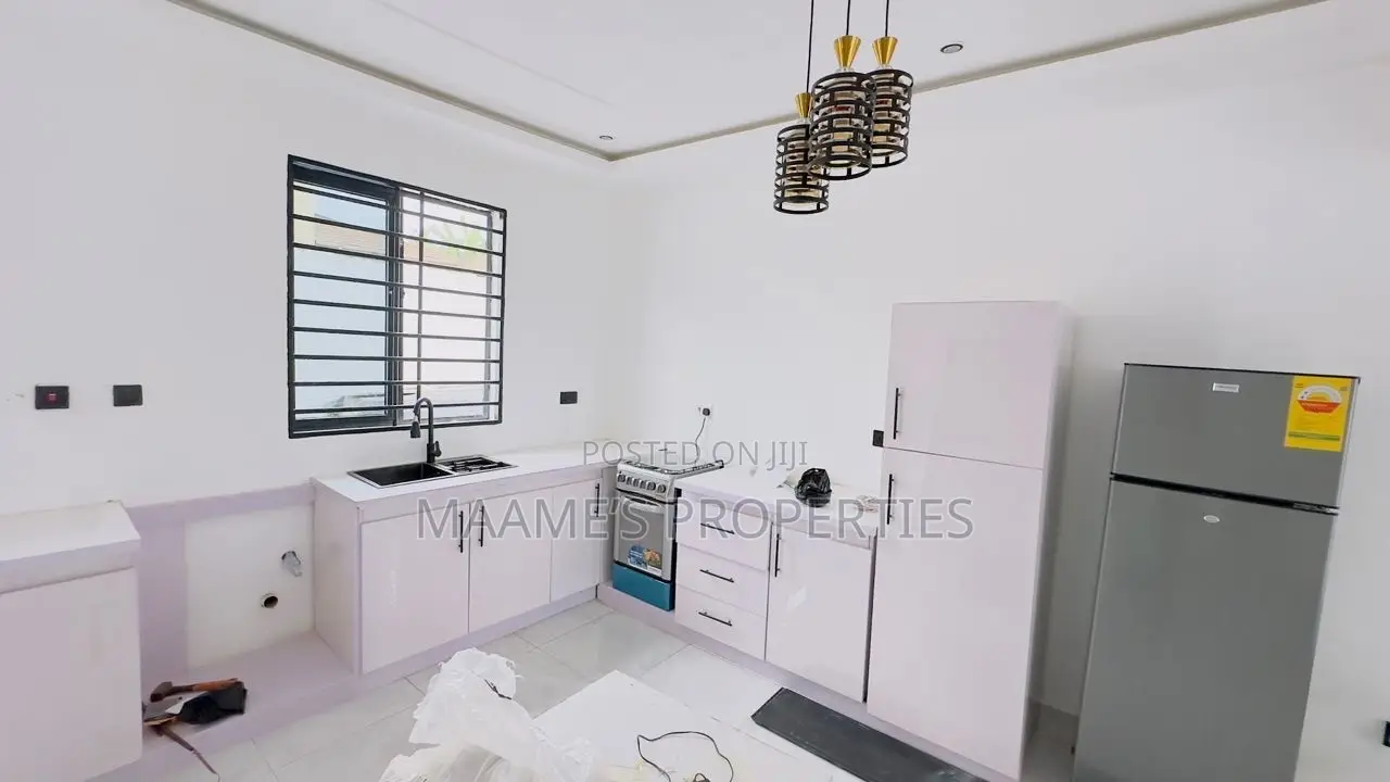 2bdrm House in Oyarifa for sale