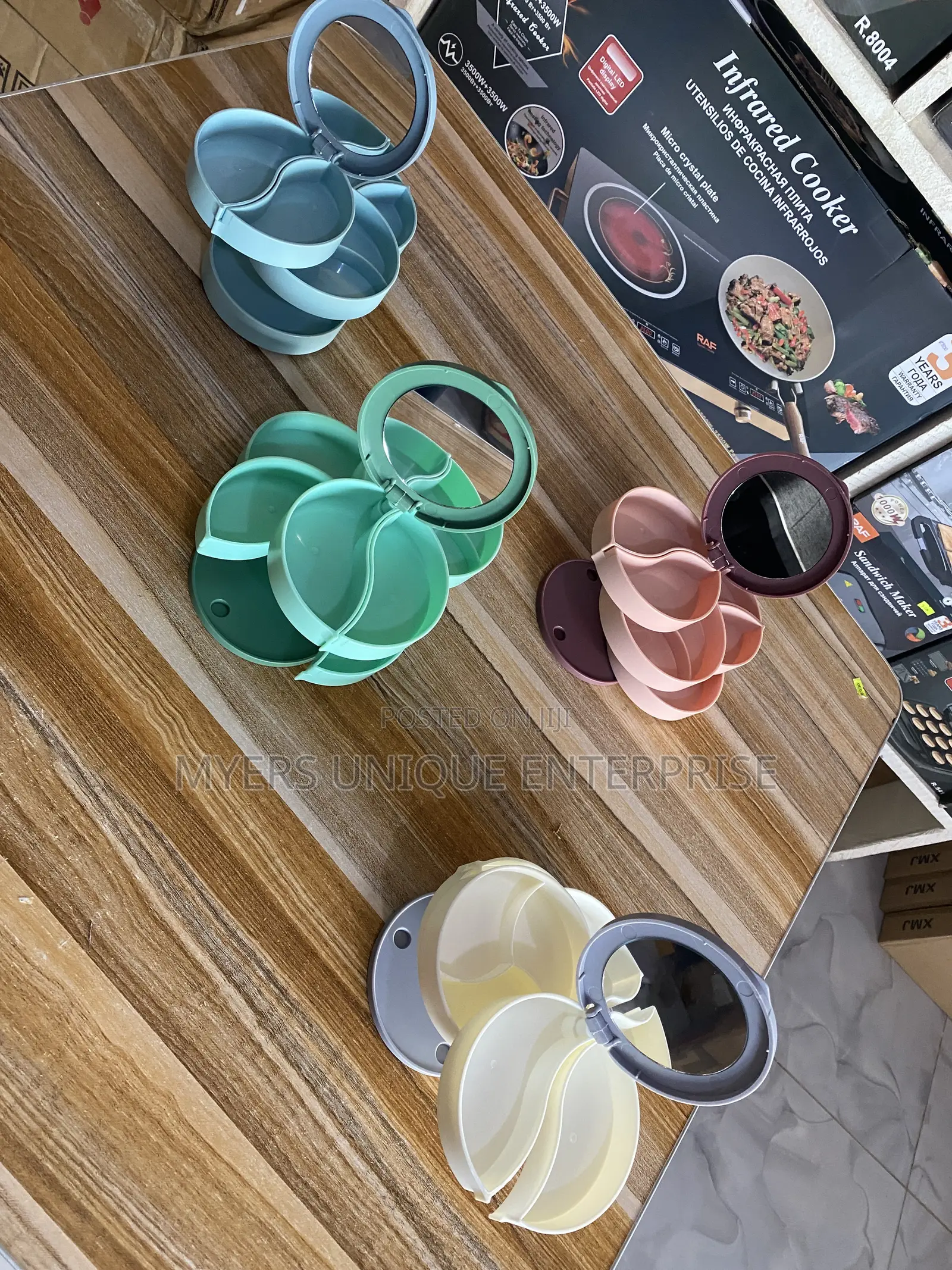 Round Jewelry Organizer for Earrings and Rings