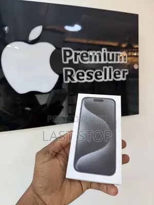 New Apple iPhone 15 Pro 128 GB Black