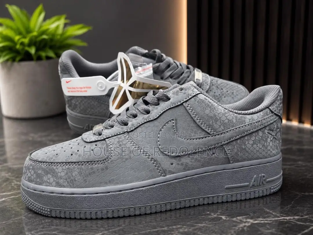 Kobe Bryant X Nike Air Force 1 Low Sneakers