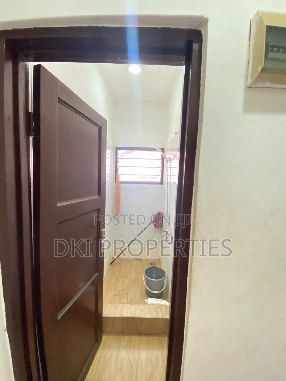 3bdrm House in Dki Properties, Ghana Link Area for rent