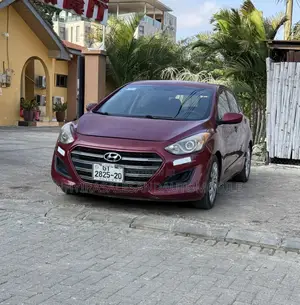 Hyundai Elantra 2016 Red