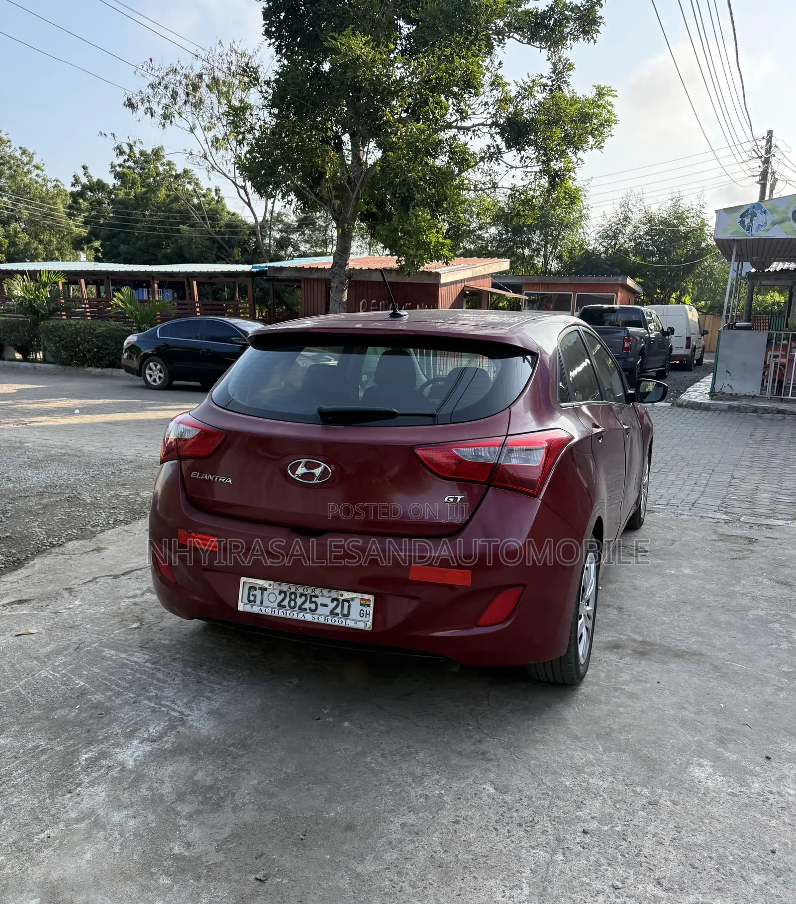 Hyundai Elantra 2016 Red
