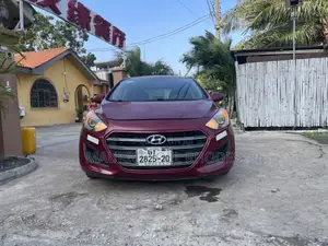 Hyundai Elantra 2016 Red