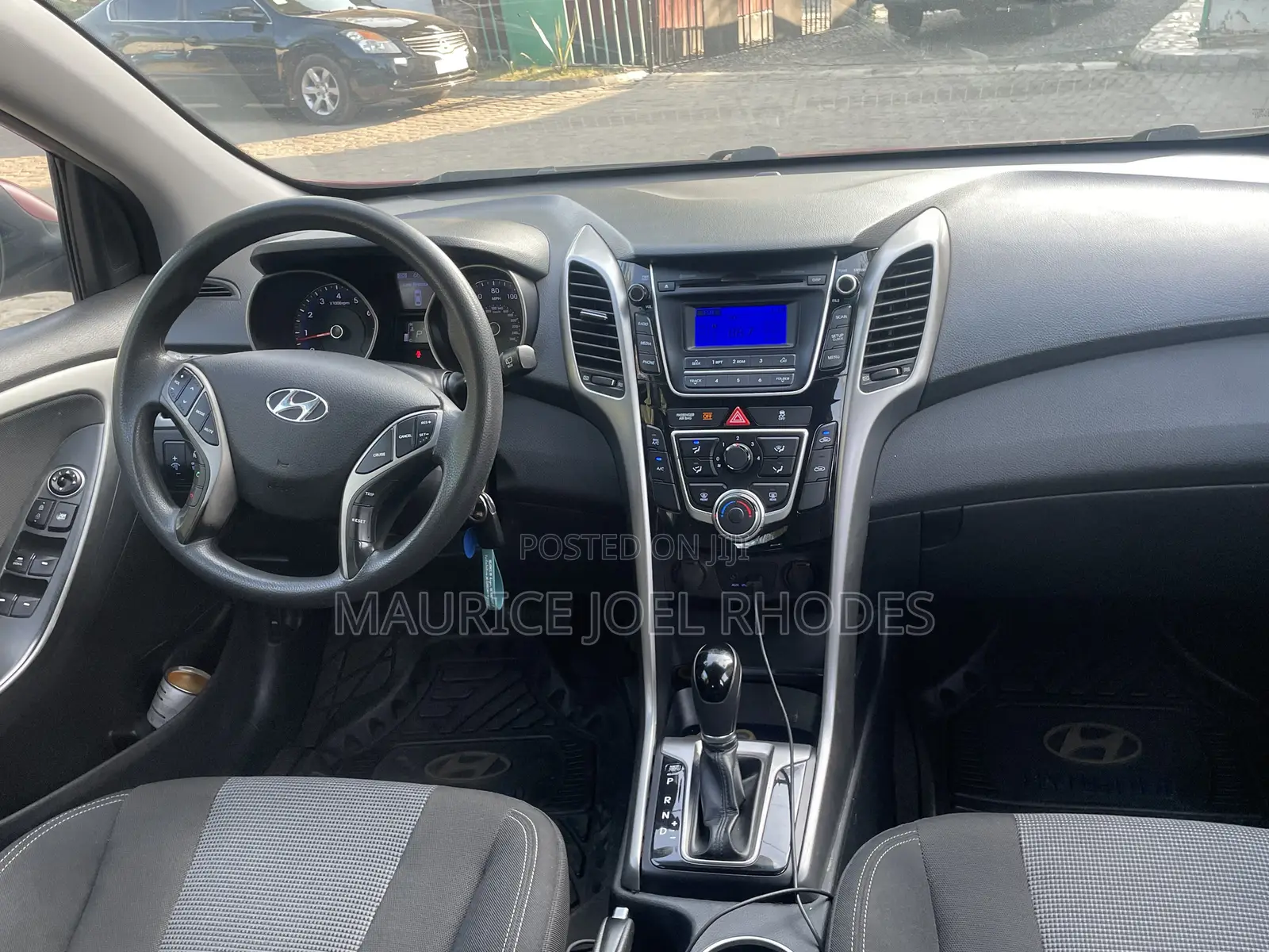Hyundai Elantra 2016 Red