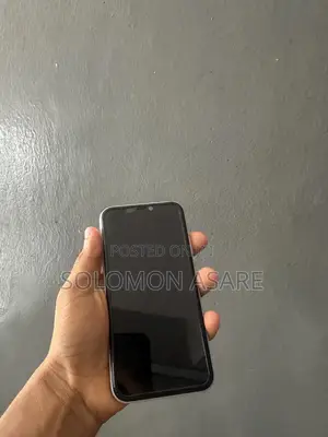 Apple iPhone XR 64 GB White