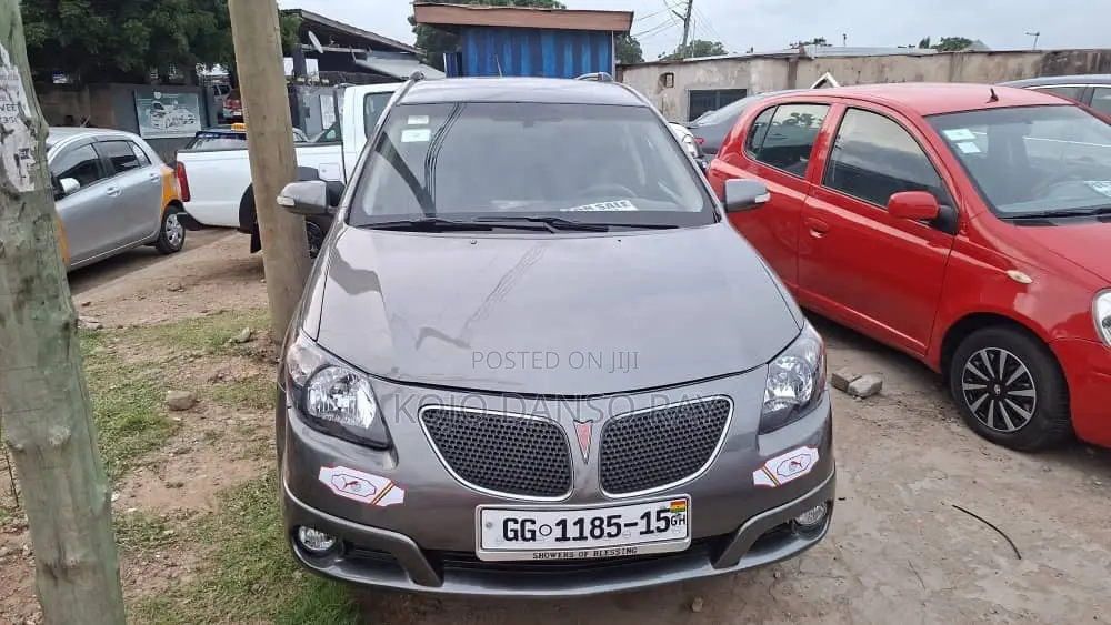 Pontiac Vibe 2006 Gray