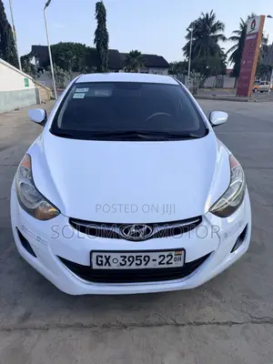 Hyundai Elantra 2013 White