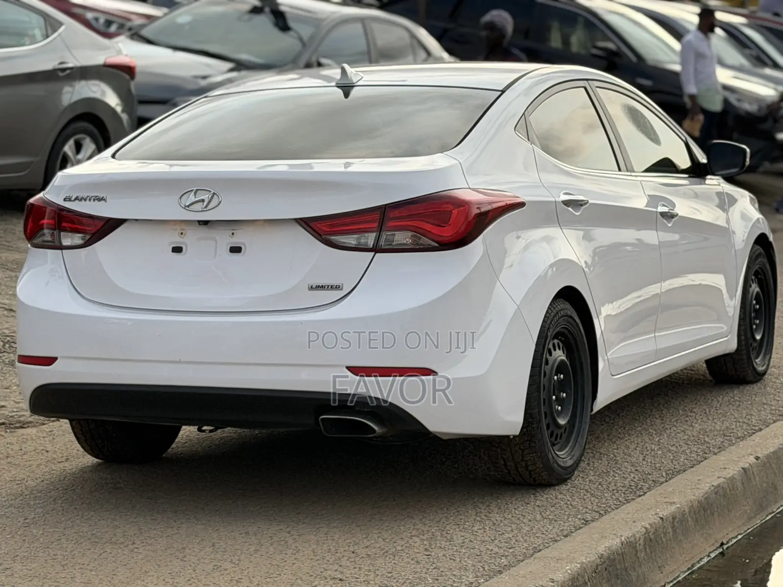 Hyundai Elantra GLS Sedan FWD (1.8L 4cyl 6A) 2013 White