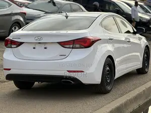 Hyundai Elantra GLS Sedan FWD (1.8L 4cyl 6A) 2013 White