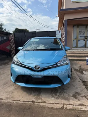 Toyota Vitz 2016 Blue