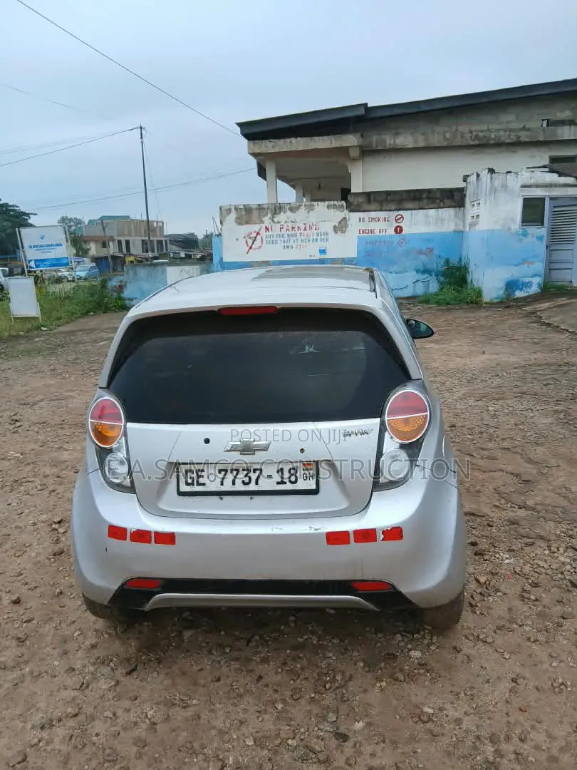 Chevrolet Spark 2015 Silver