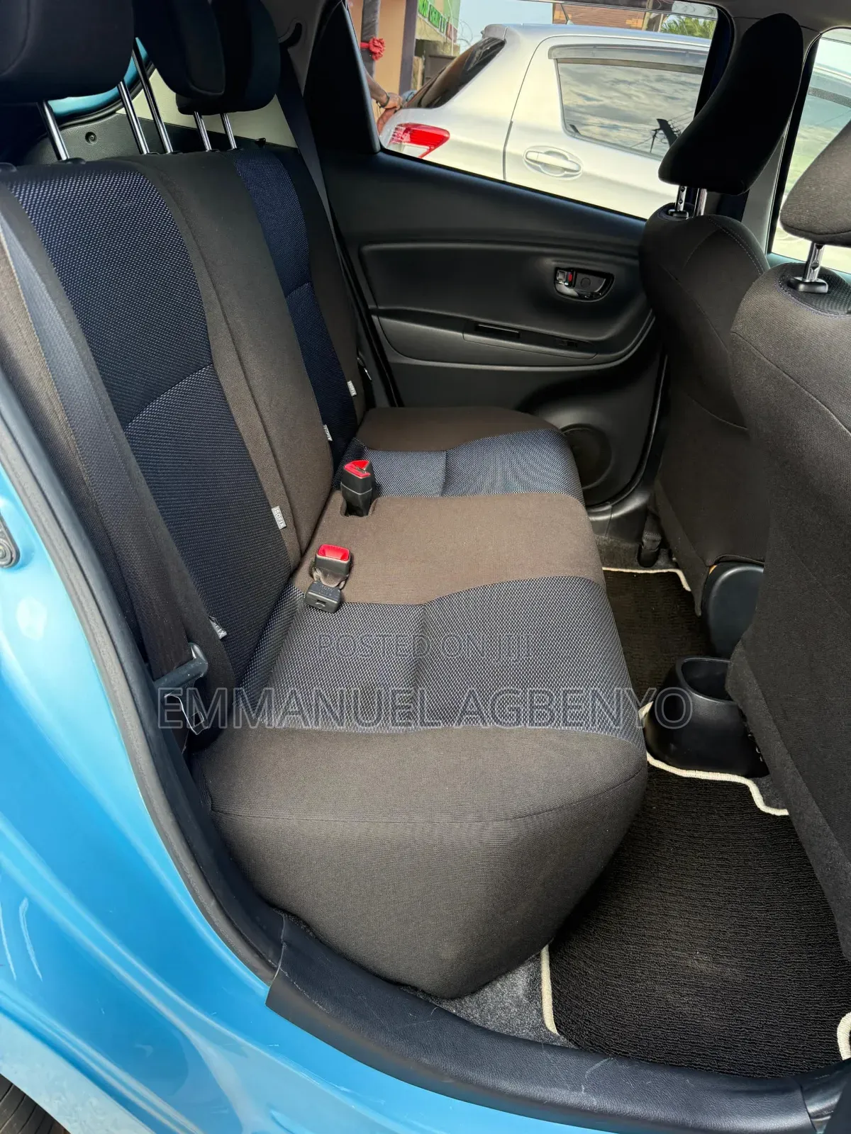 Toyota Vitz 2016 Blue