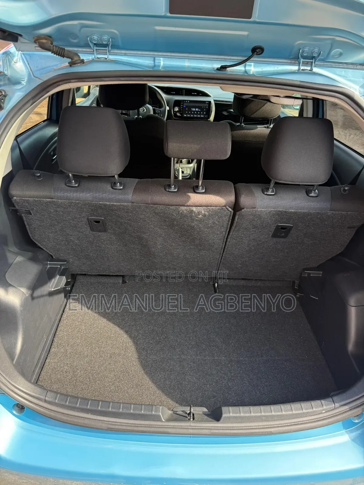 Toyota Vitz 2016 Blue