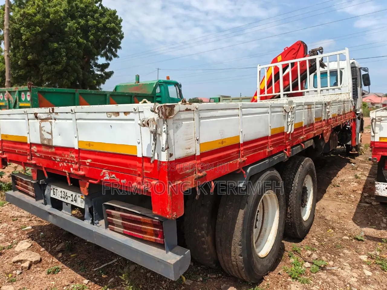 Hyundai Knuckle-Boom Crane