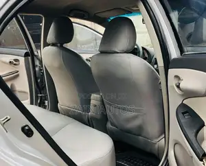 Toyota Corolla 2013 Silver