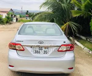 Toyota Corolla 2013 Silver