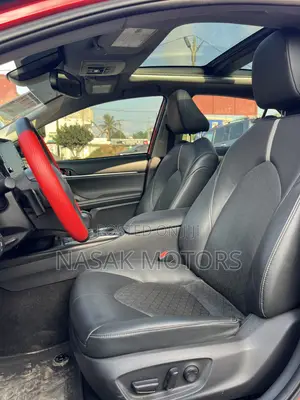 Toyota Camry XSE 2021 Red