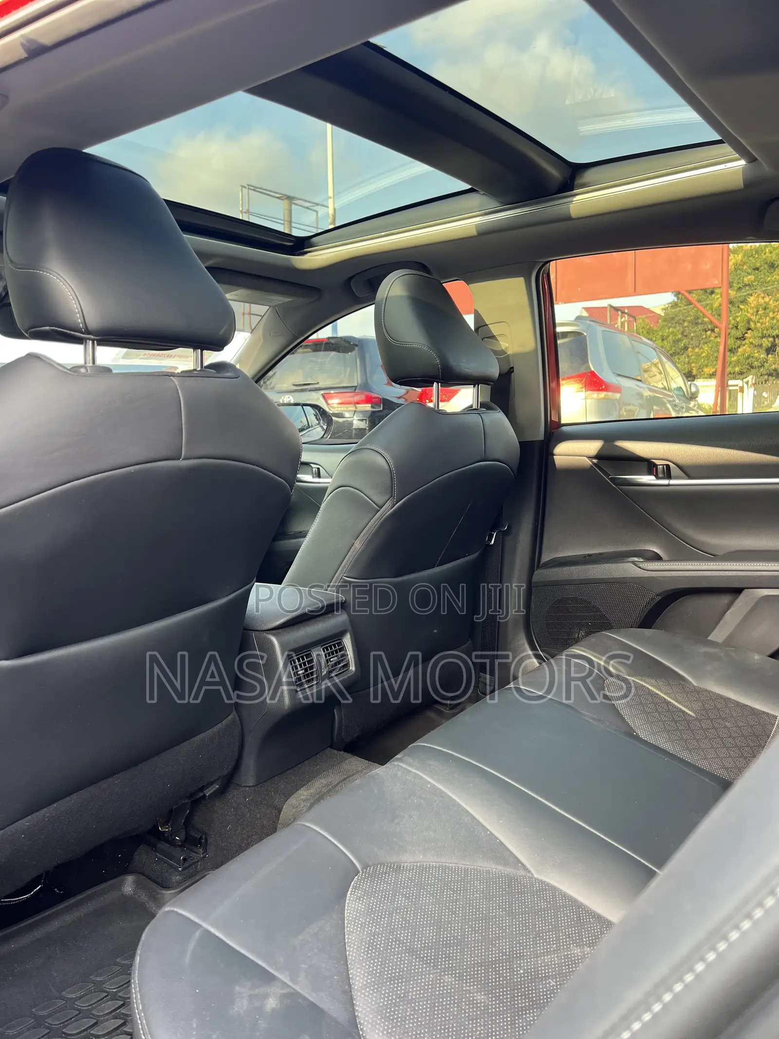 Toyota Camry XSE 2021 Red