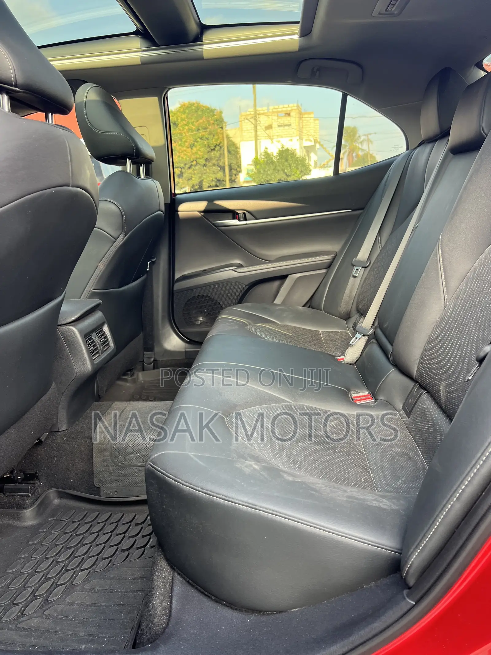 Toyota Camry XSE 2021 Red