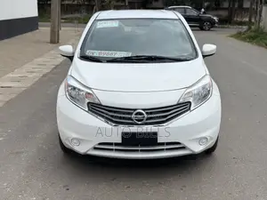 Nissan Versa 1.6 SV 2016 White