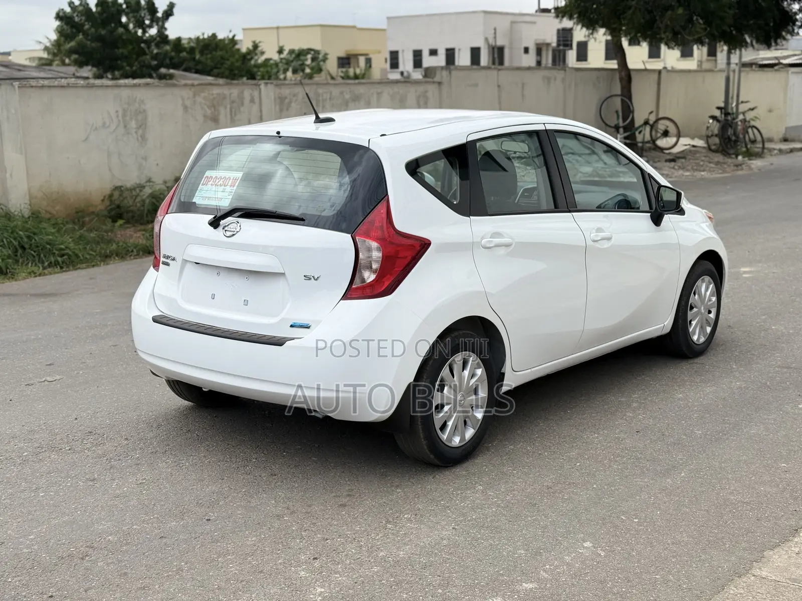 Nissan Versa 1.6 SV 2016 White