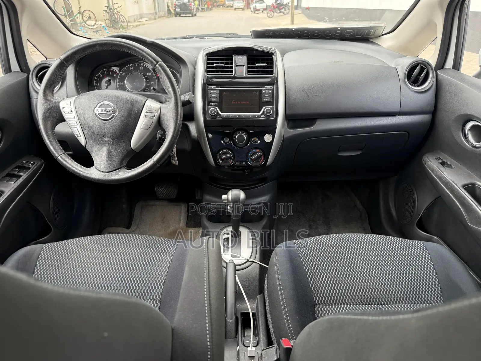 Nissan Versa 1.6 SV 2016 White