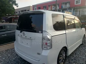 Toyota Voxy 2010 Black