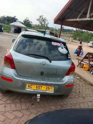 Toyota Vitz 2012 Green