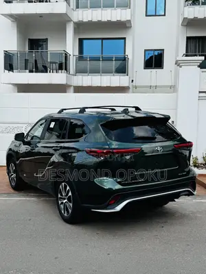 Toyota Highlander XLE AWD 2023 Green