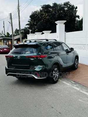 Toyota Highlander XLE AWD 2023 Green