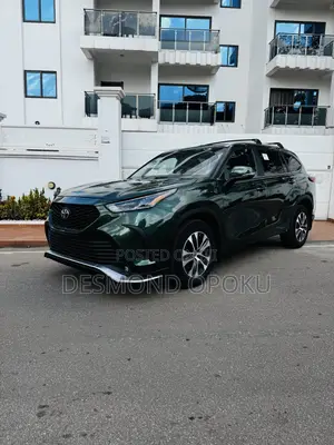 Toyota Highlander XLE AWD 2023 Green