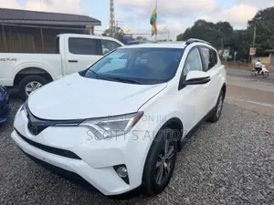 Toyota RAV4 2018 White