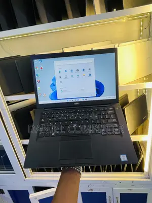 Laptop Dell Latitude 7490 16GB Intel Core i7 SSD 256GB