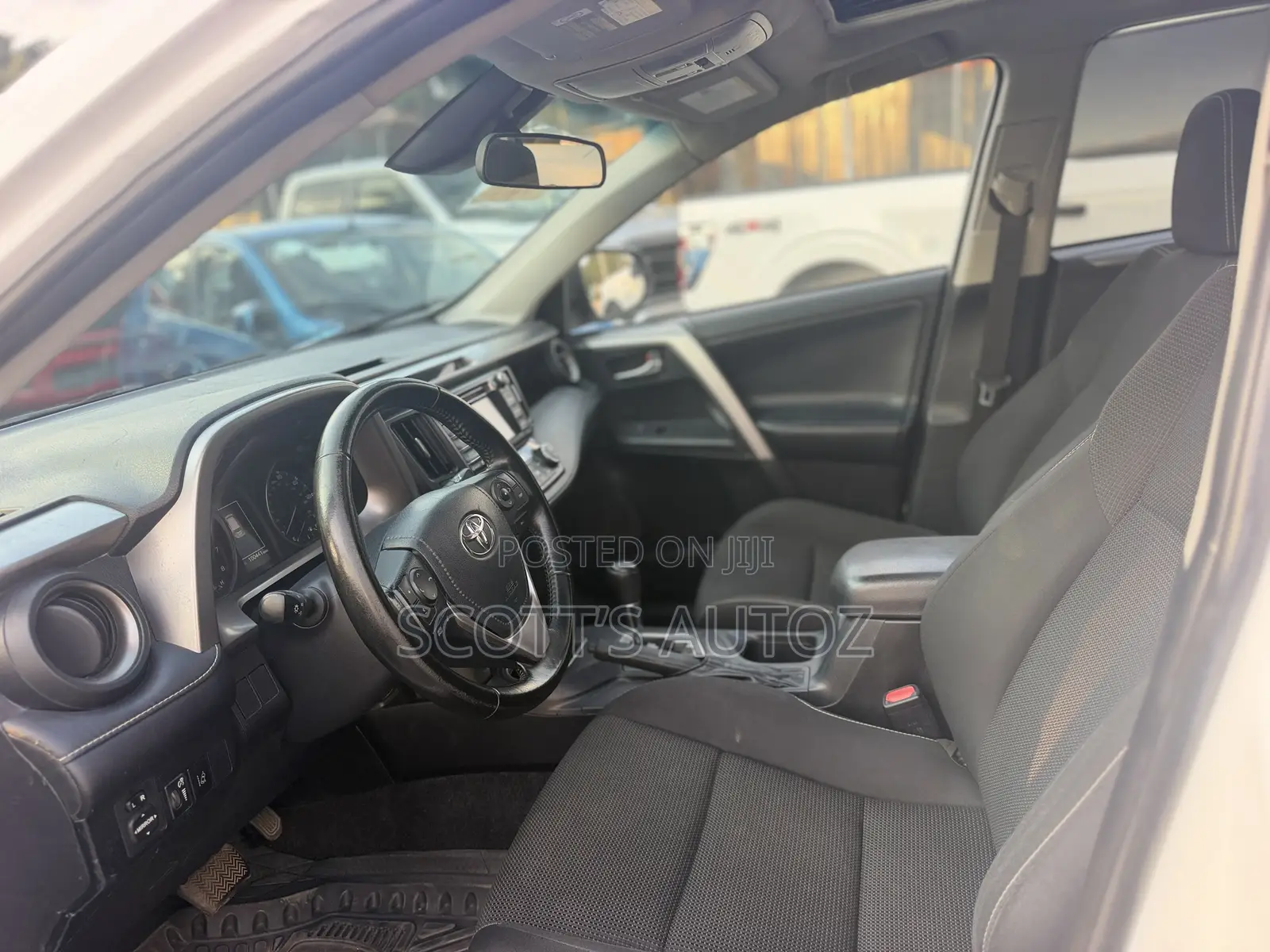 Toyota RAV4 2018 White