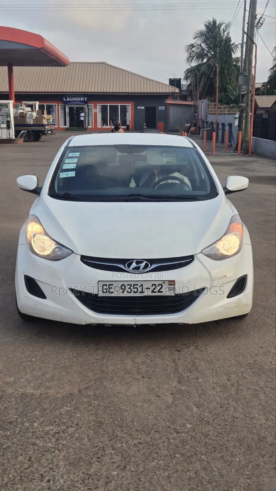 Hyundai Elantra GLS Sedan FWD (1.8L 4cyl 6A) 2013 White