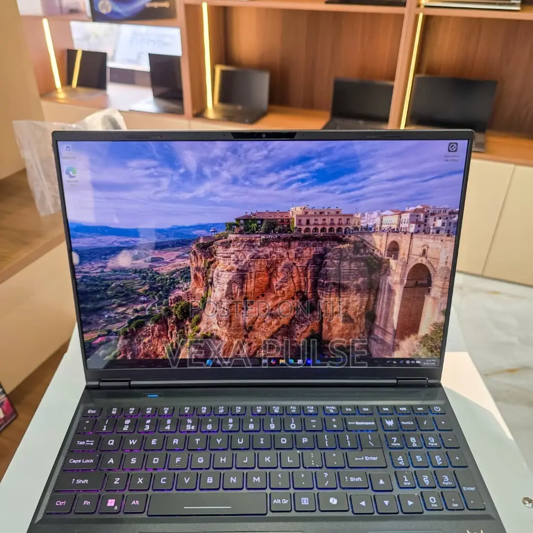 Laptop Acer Predator Helios Neo 16 16GB Intel Core Ultra 9 SSD 1T