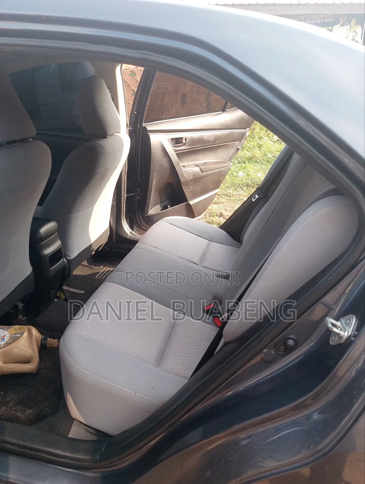 Toyota Corolla LE Eco (1.8L 4cyl 2A) 2018