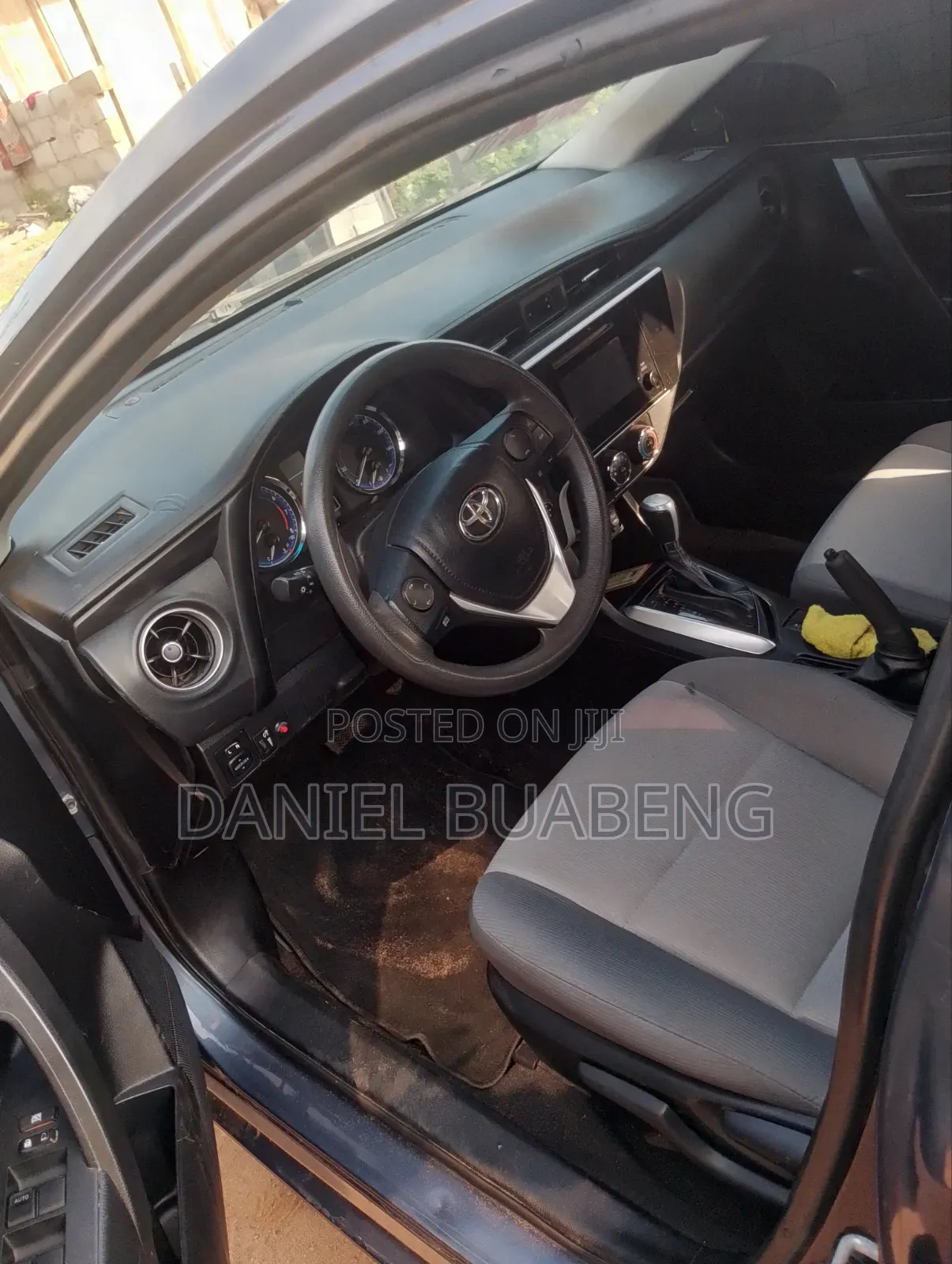 Toyota Corolla LE Eco (1.8L 4cyl 2A) 2018