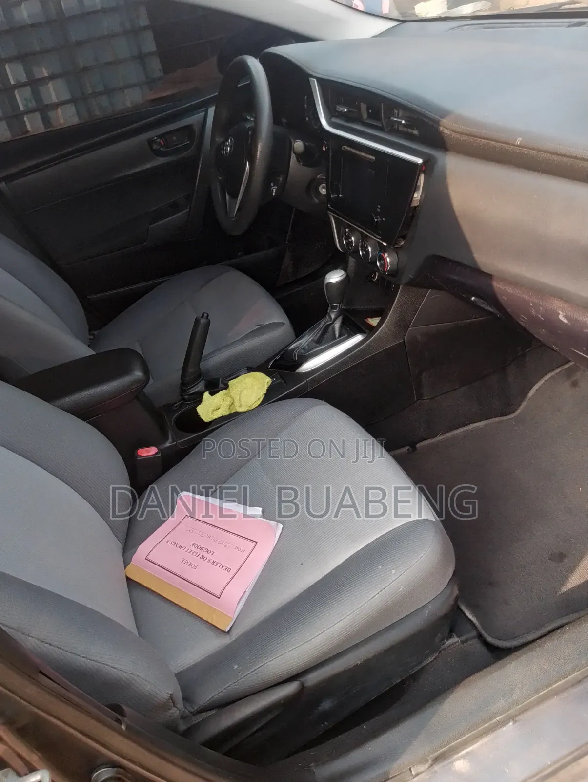 Toyota Corolla LE Eco (1.8L 4cyl 2A) 2018