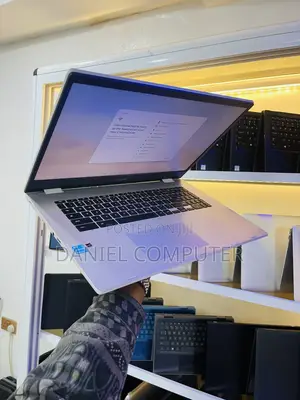 Laptop Asus Chromebook CX5 4GB Intel Celeron SSD 128GB
