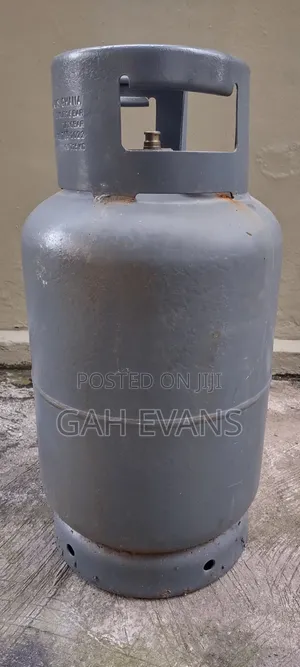 Dzire Gas Cooker With a Cylinder and Gas in It