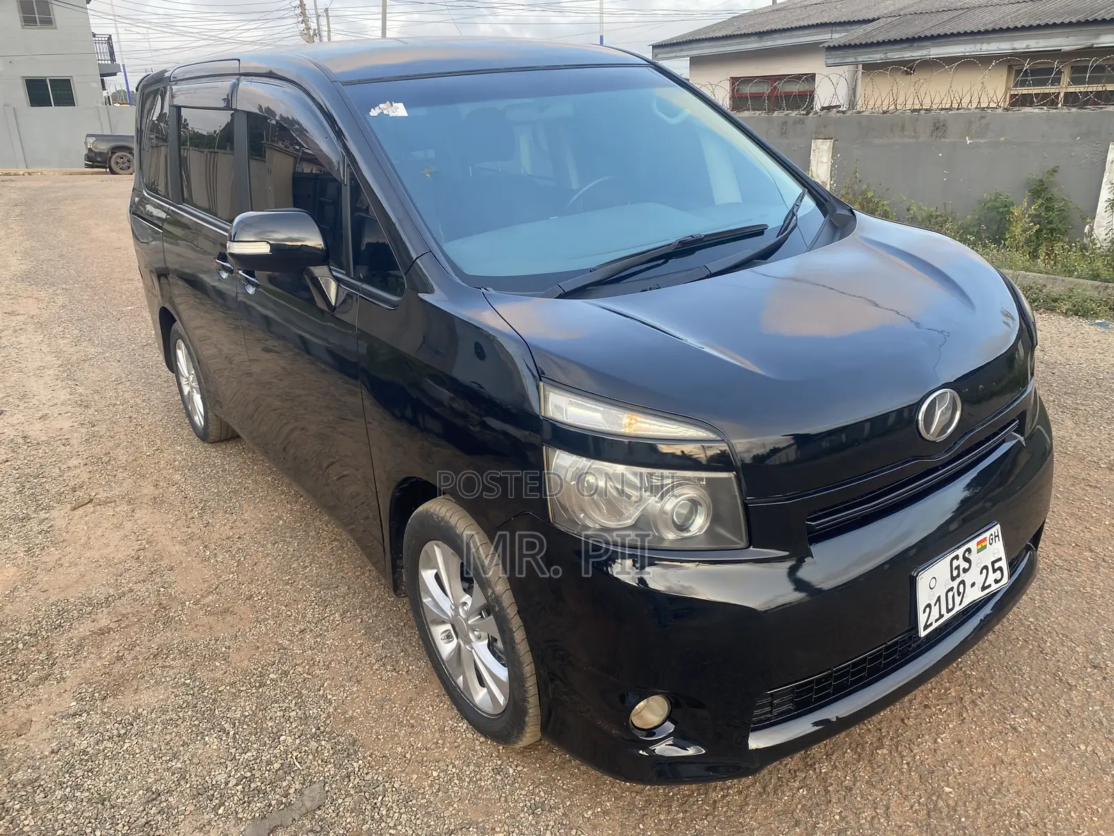 Toyota Voxy 2010 Black