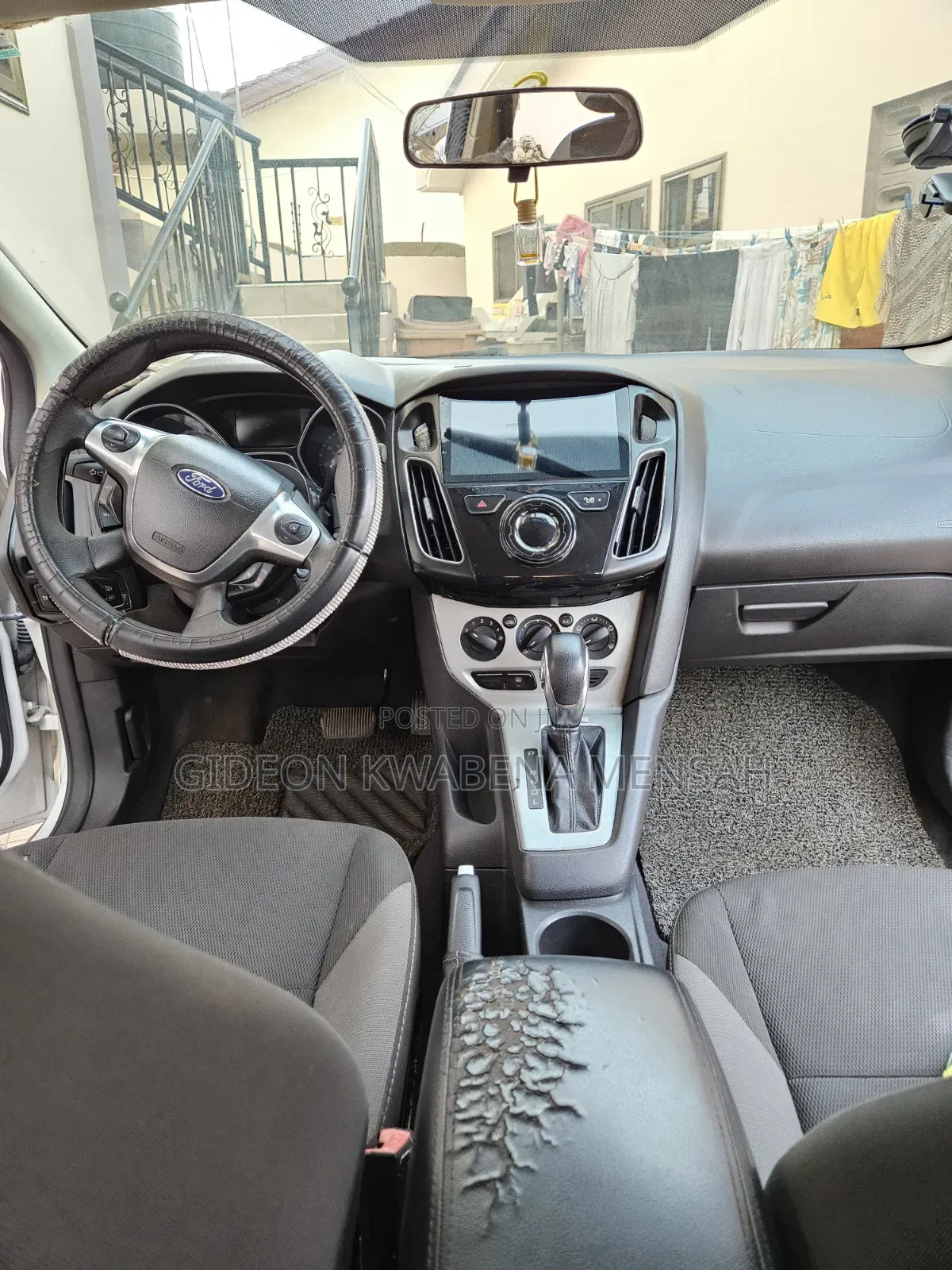 Ford Focus SE 5-Door 2013 White