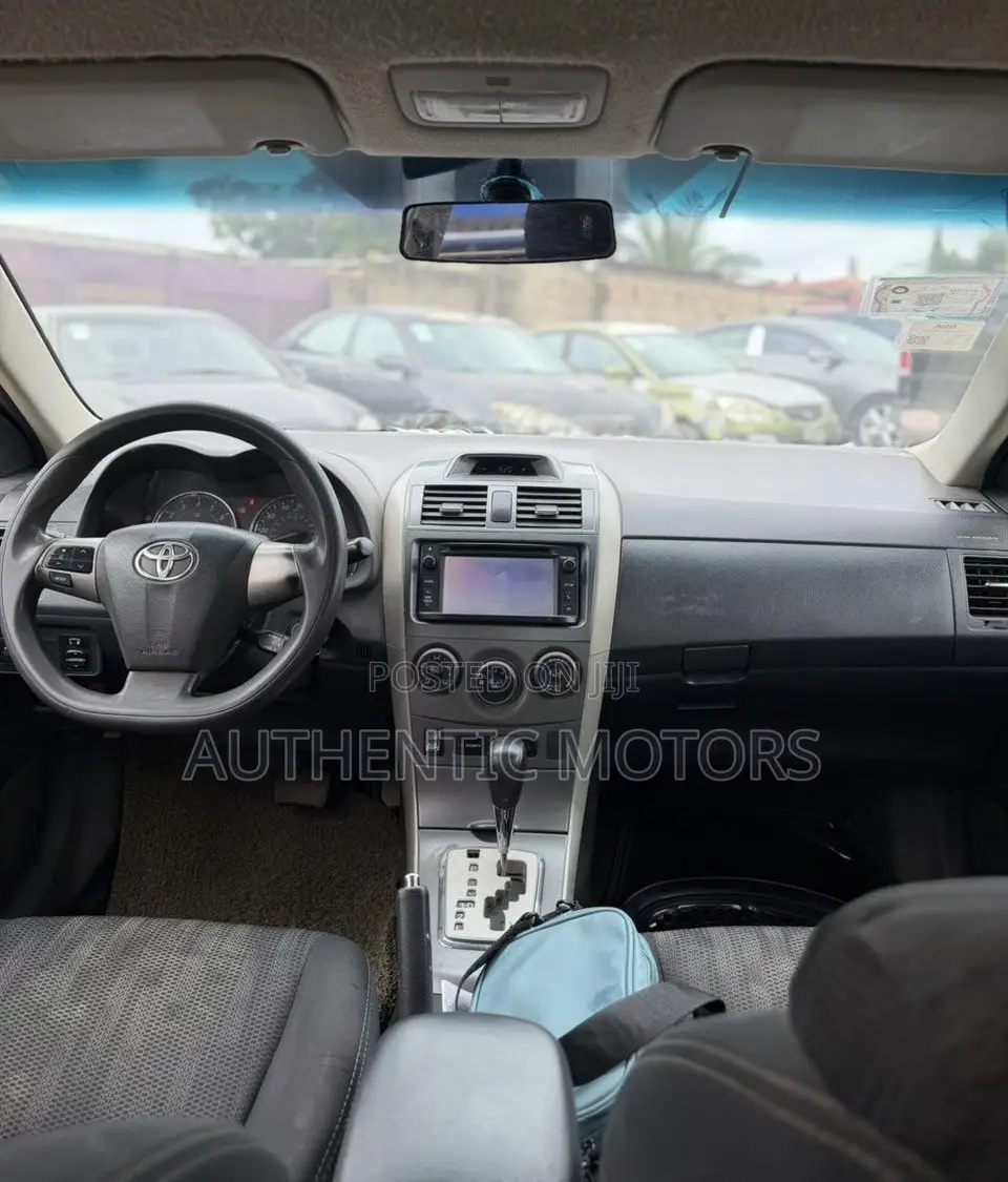 Toyota Corolla S 4dr Sedan (1.8L 4cyl 4A) 2013 Red