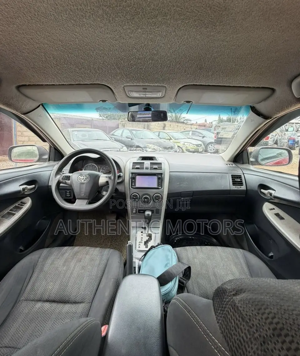 Toyota Corolla S 4dr Sedan (1.8L 4cyl 4A) 2013 Red