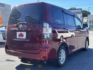 Toyota Voxy 2013 Red