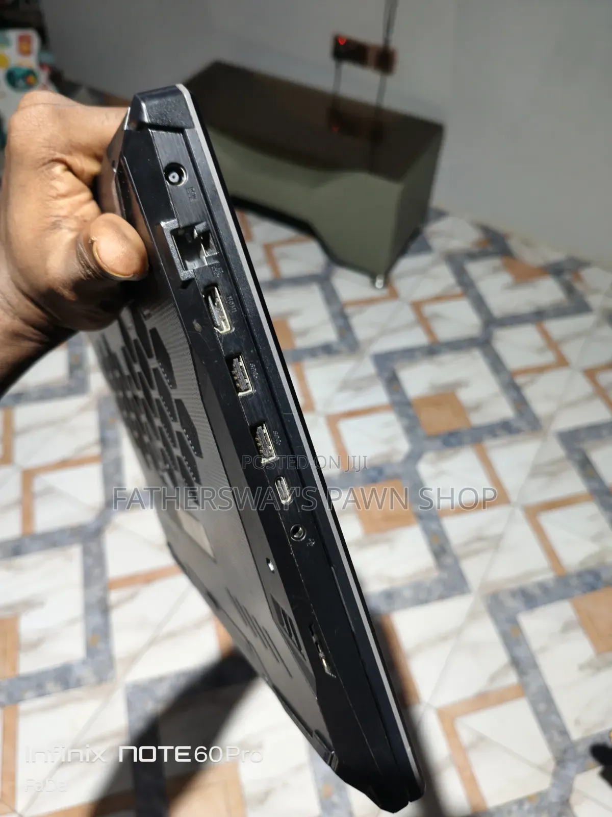 Laptop Asus TUF Gaming A17 8GB AMD Ryzen 5 SSD 512GB